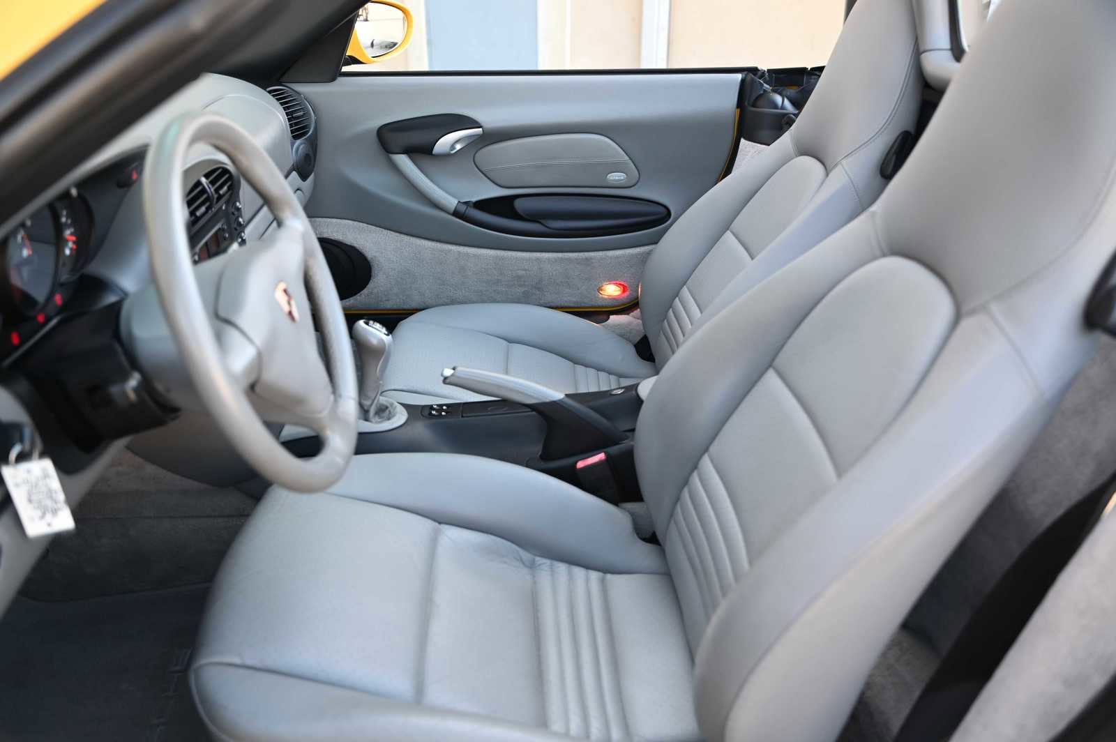 Used 2004 Porsche Boxster CABRIOLET 2D image 23