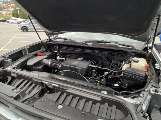 Used 2025 Chevrolet Silverado 2500 Custom w/ Custom Value Package image 17