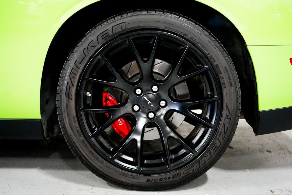 Used 2015 Dodge Challenger SRT Hellcat image 23