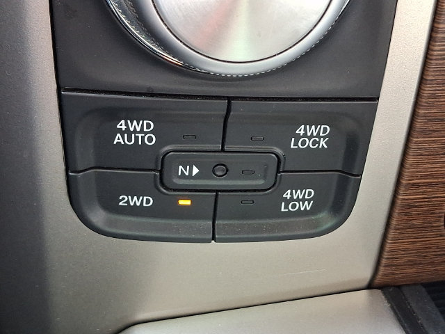 Used 2015 RAM 1500 Laramie w/ Convenience Group AWD/4WD image 26