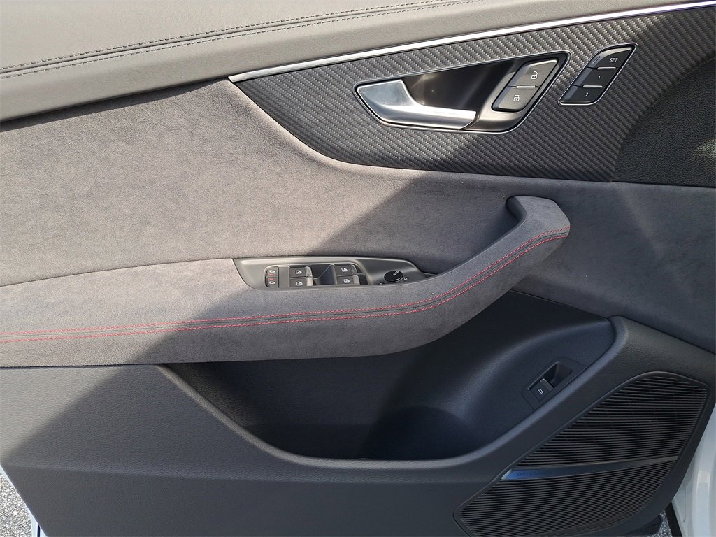 New 2026 Audi RS Q8 performance image 19