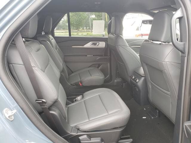 New 2027 Ford Explorer Active AWD/4WD image 19