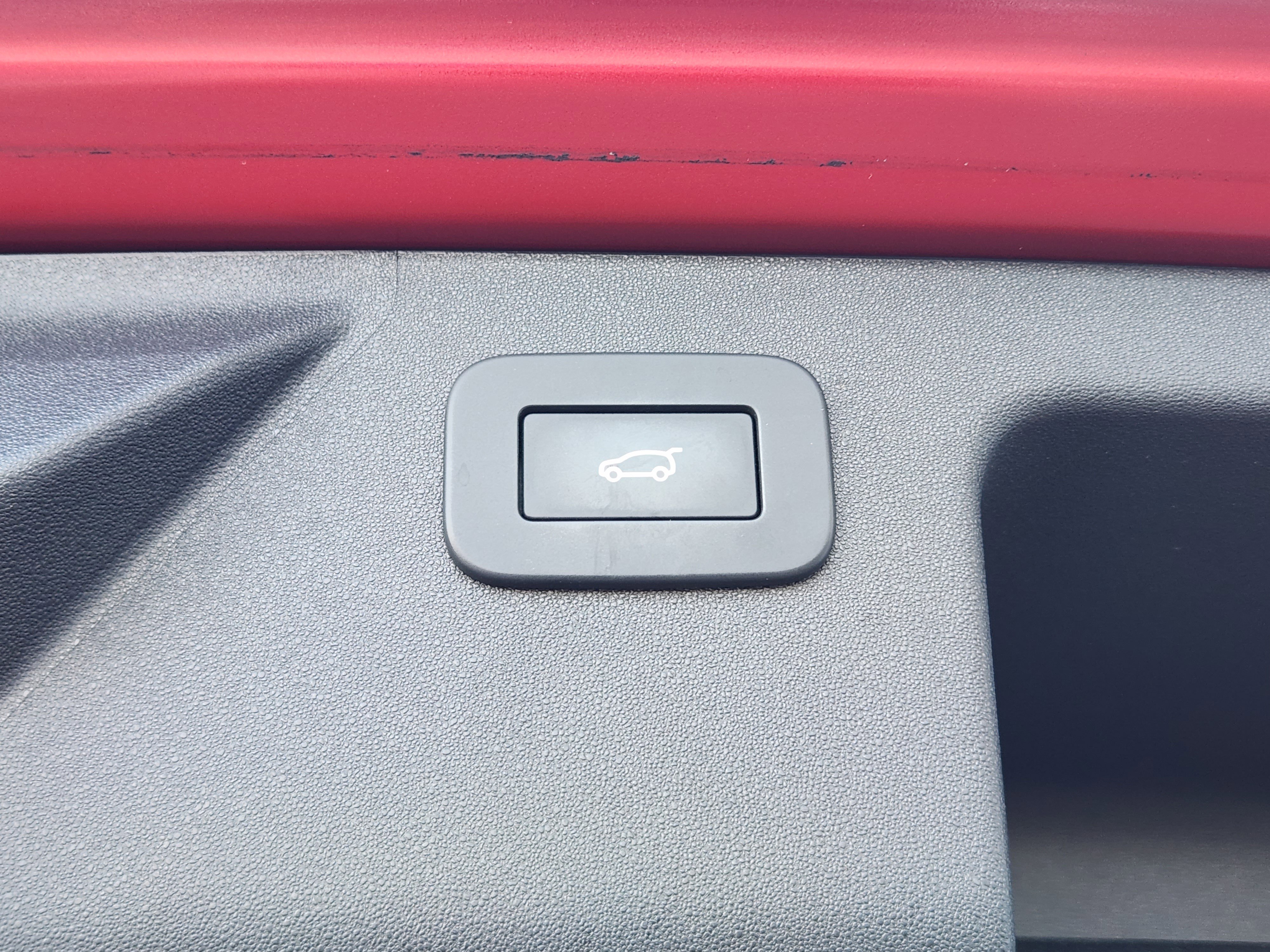 Used 2023 Land Rover Discovery Sport S R-Dynamic image 33