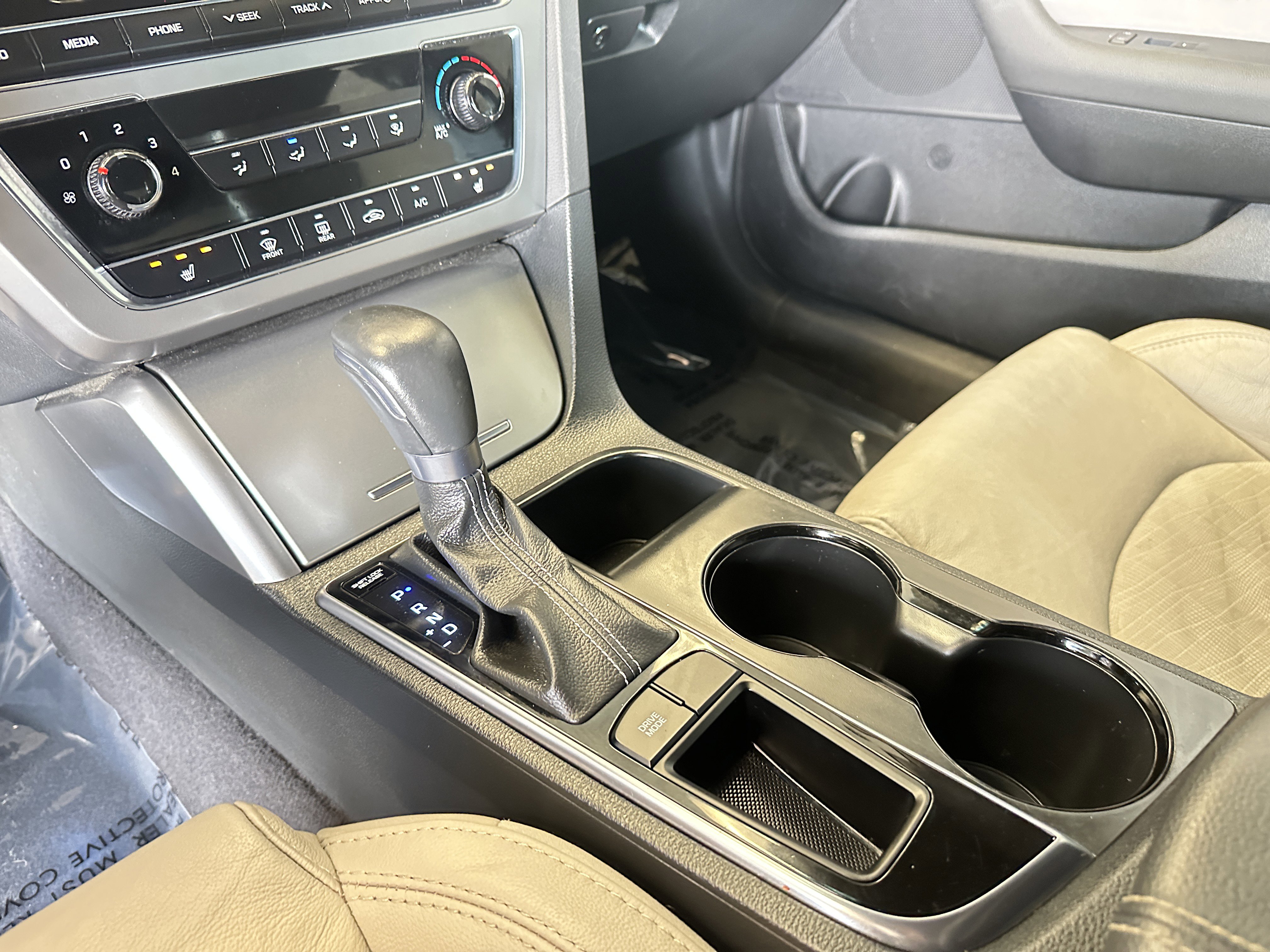 Used 2017 Hyundai Sonata Sport 2.0T FWD image 6