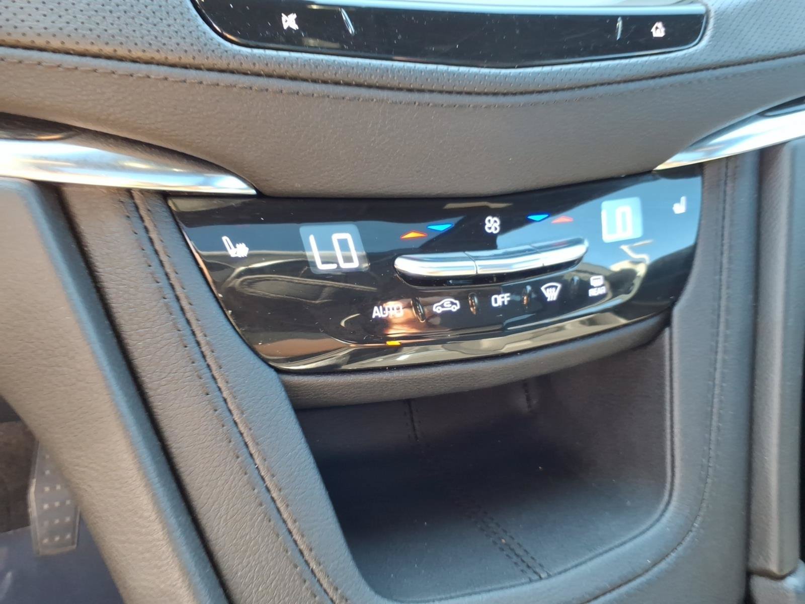 Certified 2023 Cadillac XT5 Premium Luxury AWD/4WD image 26