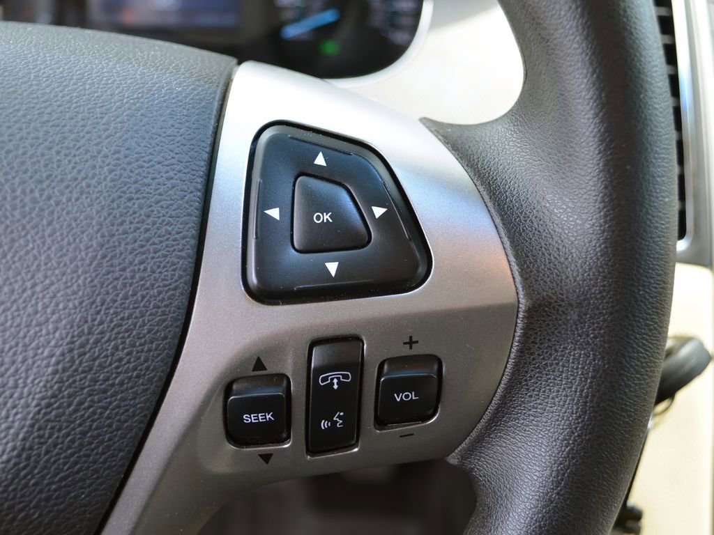 Used 2017 Ford Taurus SE FWD image 14