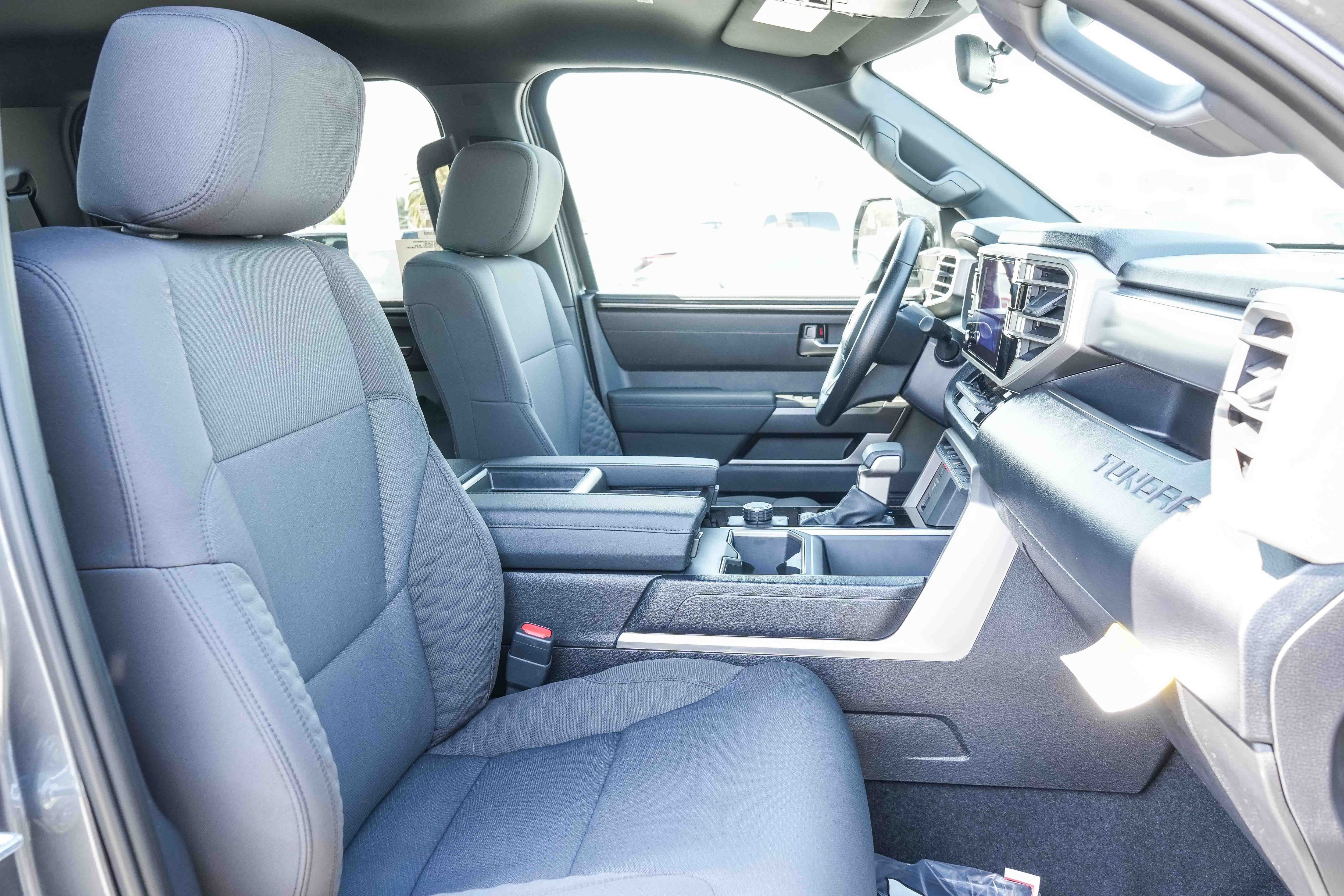 New 2026 Toyota Tundra SR5 w/ SR5 Convenience Package RWD image 19