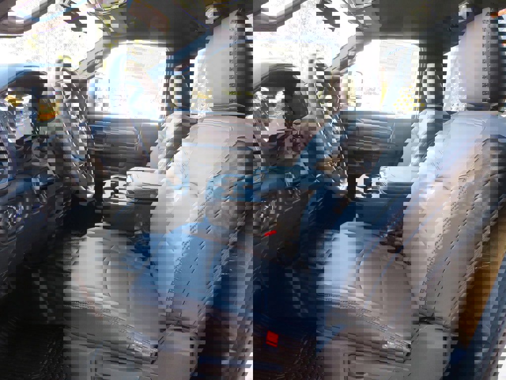 New 2024 RAM 3500 Tradesman image 21