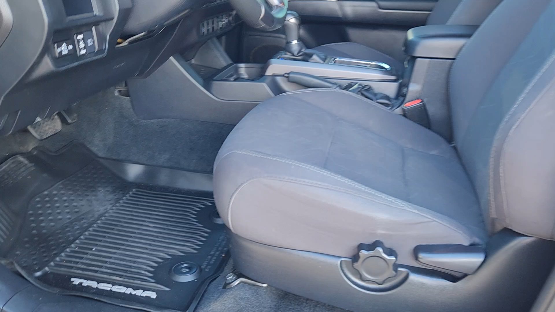 Used 2019 Toyota Tacoma TRD Off-Road image 20