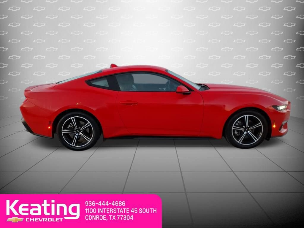 Used 2024 Ford Mustang Premium image 4