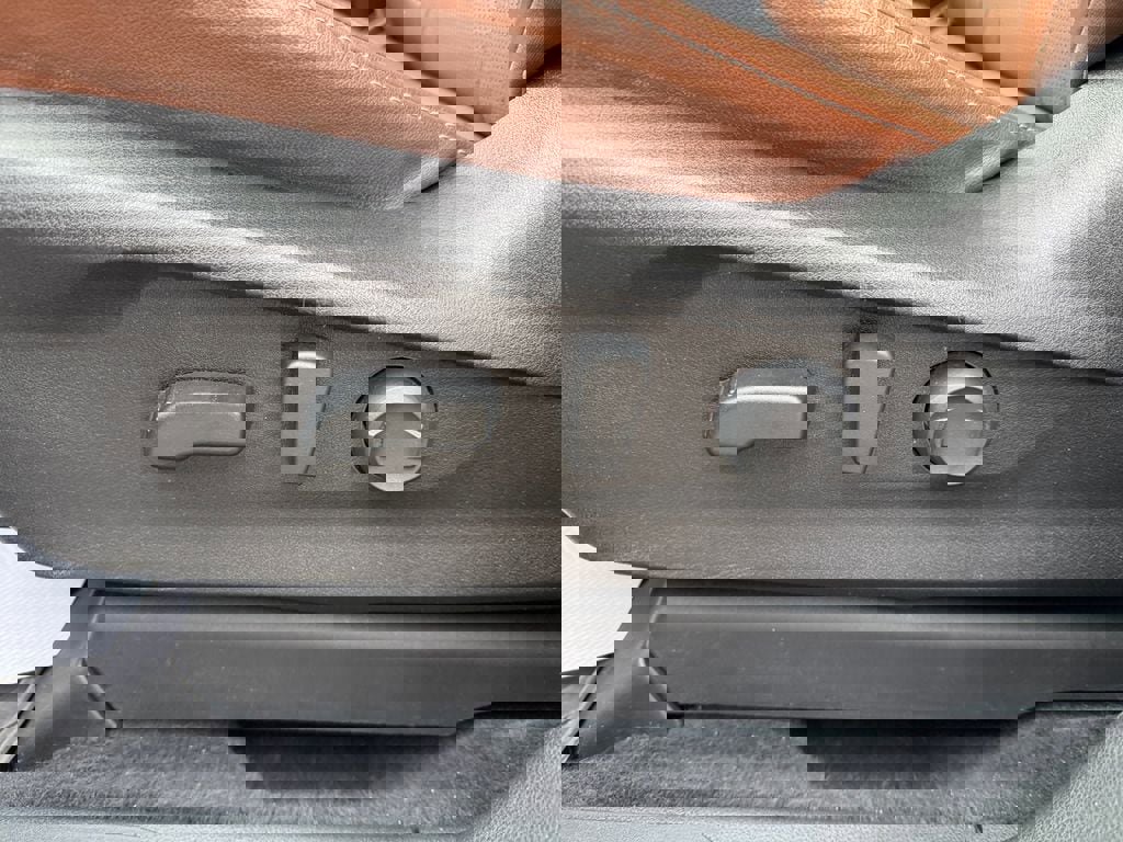 Used 2022 Subaru Ascent Touring w/ Popular Package #2A image 14