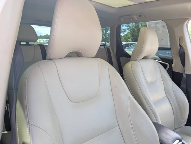 Used 2017 Volvo XC60 T5 Inscription w/ Preferred Option Package AWD/4WD image 11
