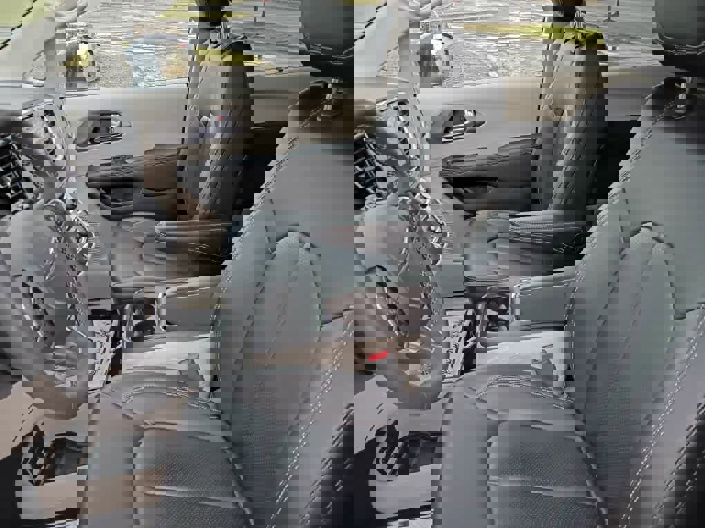 Used 2023 Chrysler Pacifica Touring-L image 10