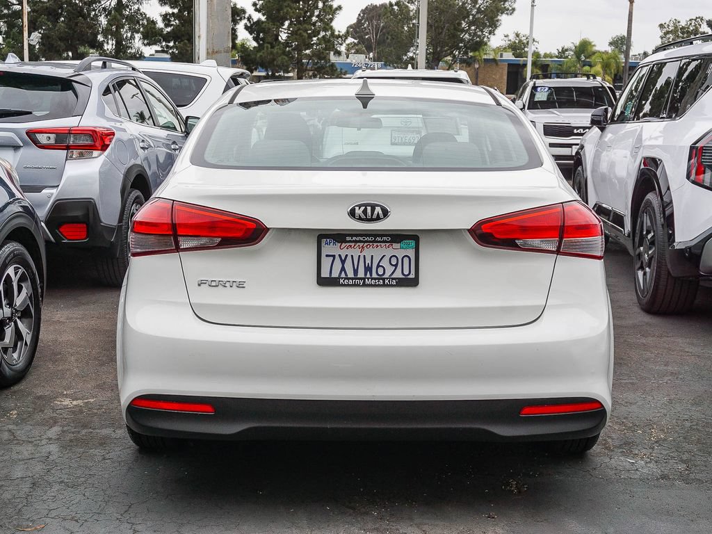 Used 2017 Kia Forte LX FWD image 6