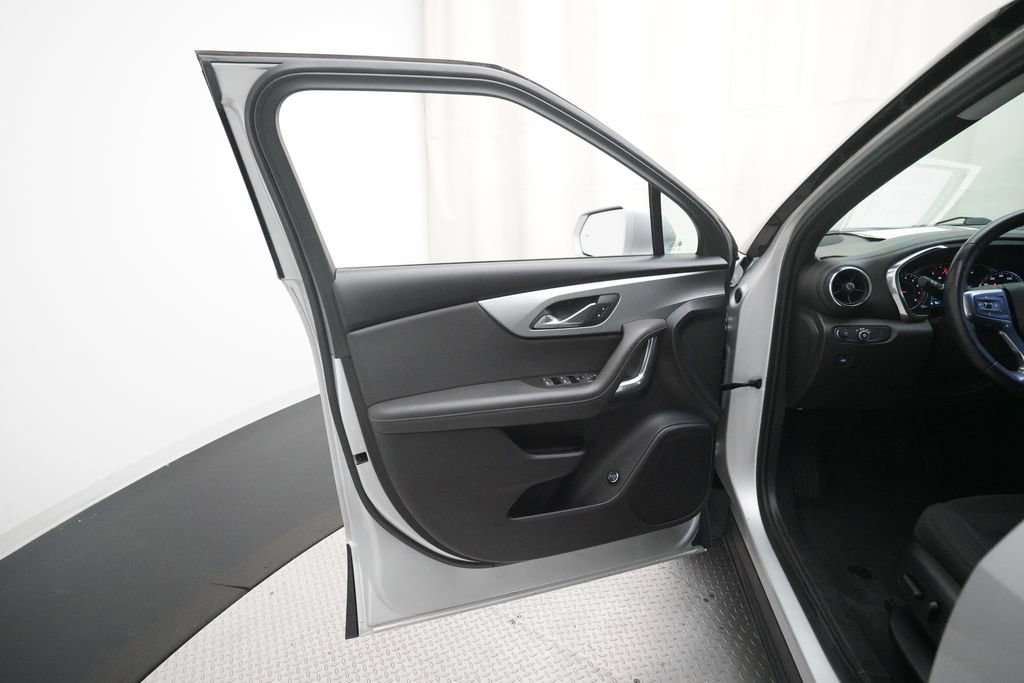 Used 2019 Chevrolet Blazer LT image 28