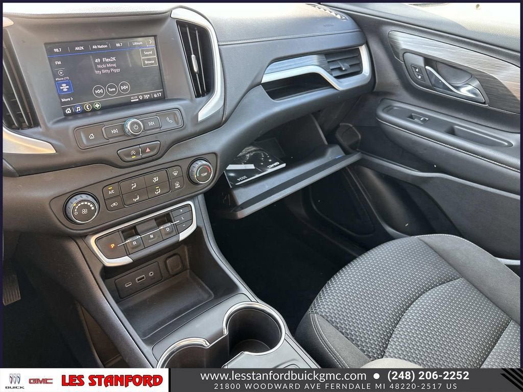 Used 2024 GMC Terrain SLE FWD image 33