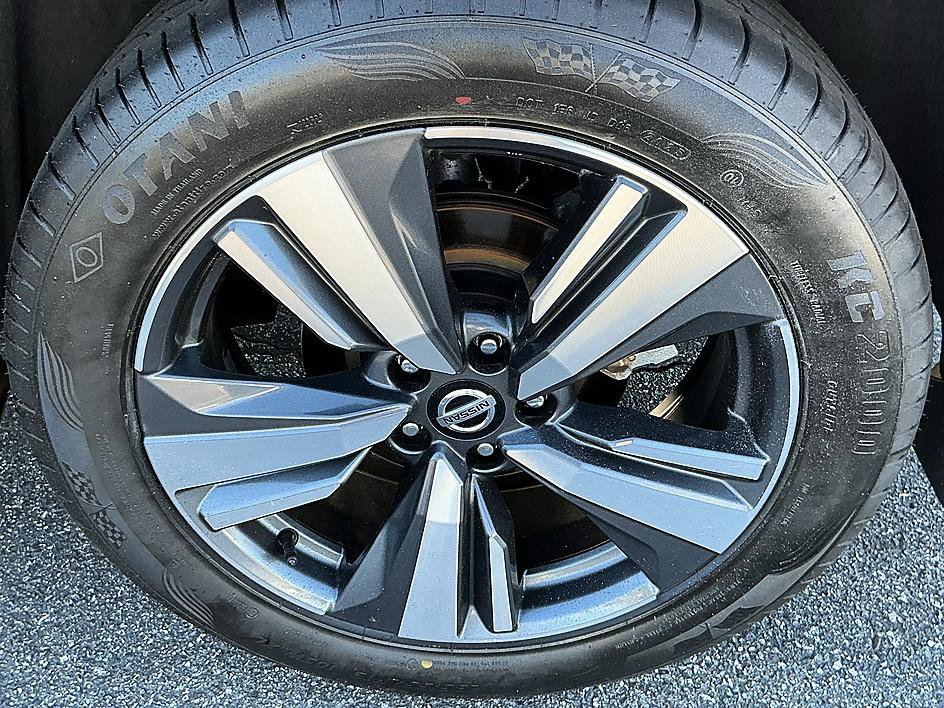 Certified 2021 Nissan Rogue SL image 9