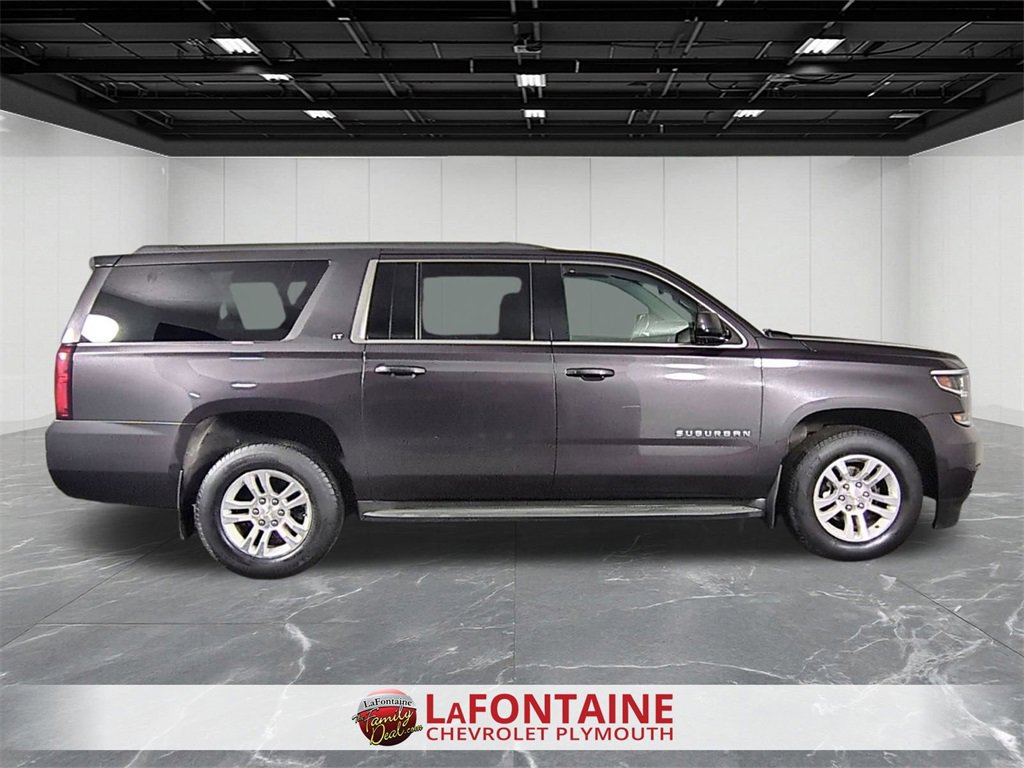 Used 2015 Chevrolet Suburban LT image 9