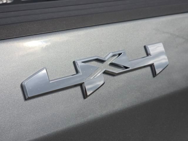 New 2026 GMC Sierra 1500 SLE image 19