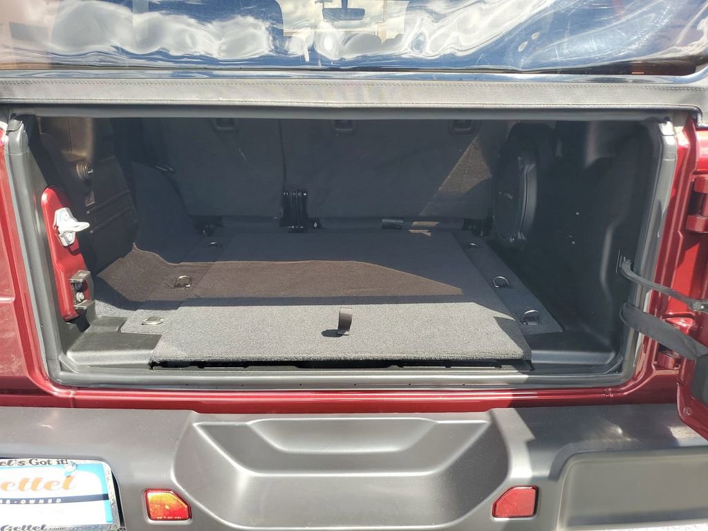 Used 2022 Jeep Wrangler Unlimited Sahara image 22