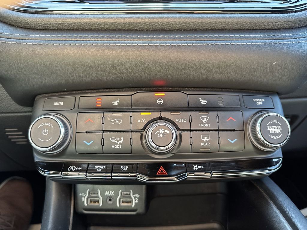 Used 2023 Dodge Durango SXT RWD image 18