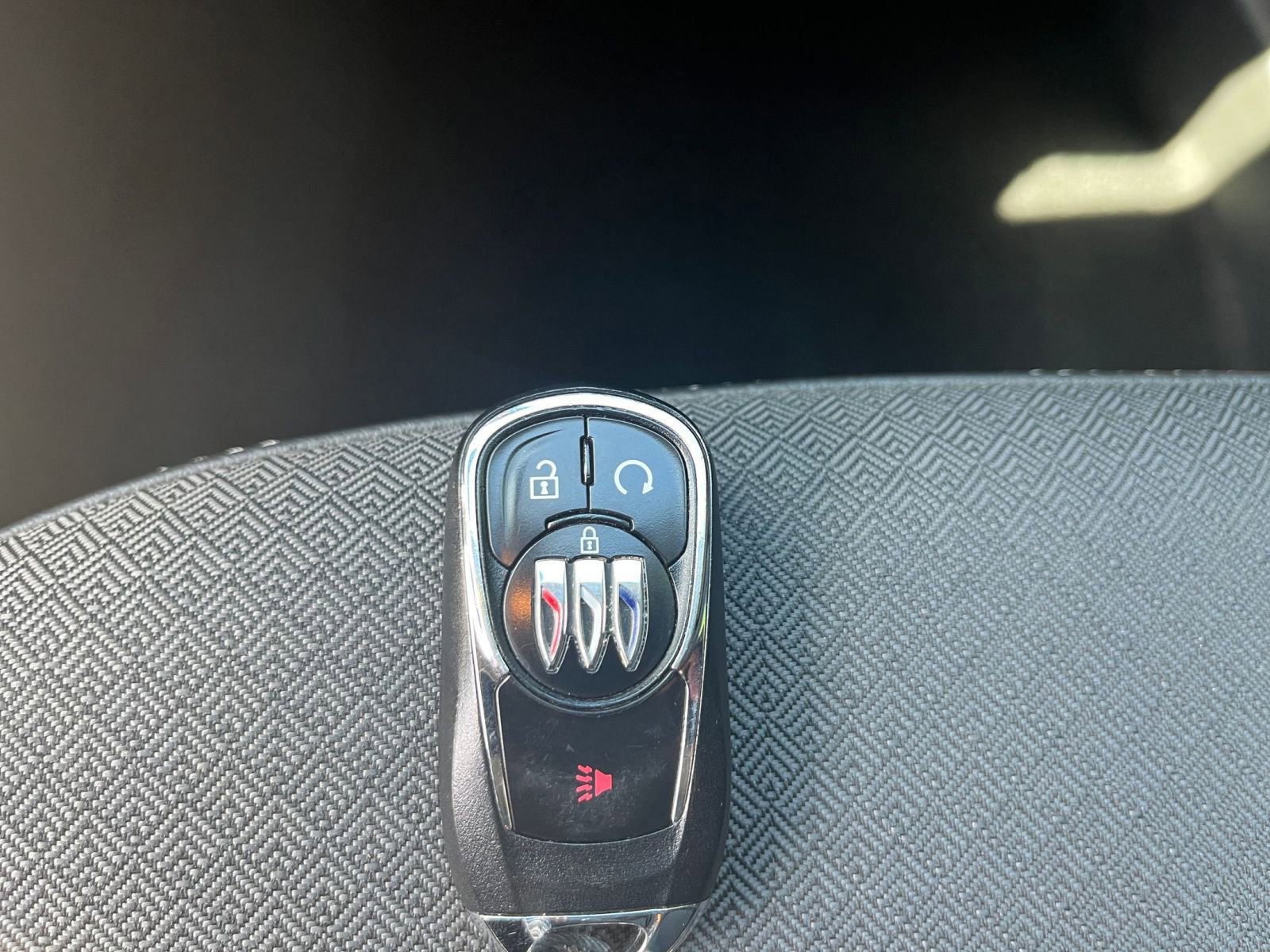 Used 2025 Buick Encore GX Preferred AWD/4WD image 23