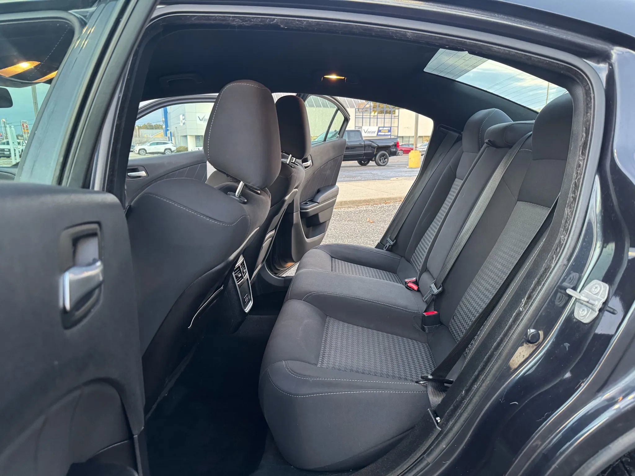 Used 2019 Dodge Charger GT image 11