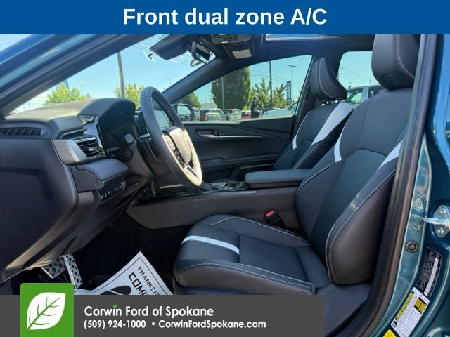 Used 2025 Toyota Camry SE w/ Multimedia Upgrade Package AWD/4WD image 2