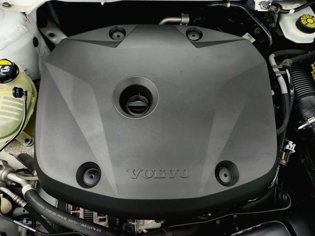 Used 2019 Volvo XC40 T5 R-Design AWD/4WD image 43