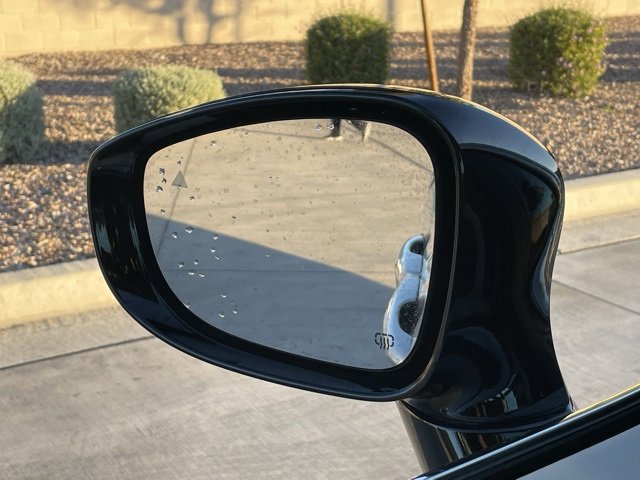 Certified 2024 Chrysler Pacifica Touring-L image 26