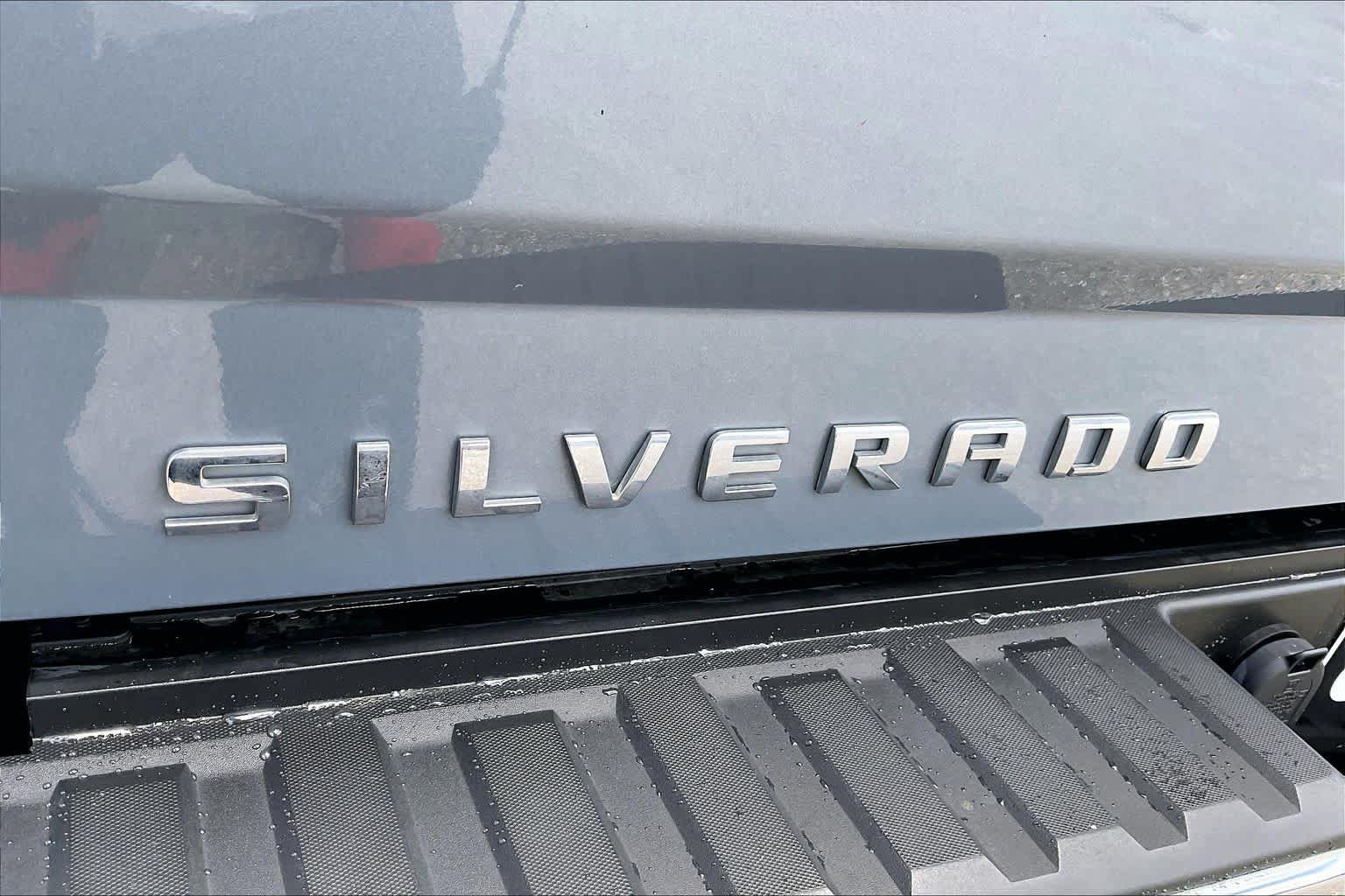 Used 2015 Chevrolet Silverado 1500 LT w/ LT Convenience Package RWD image 10