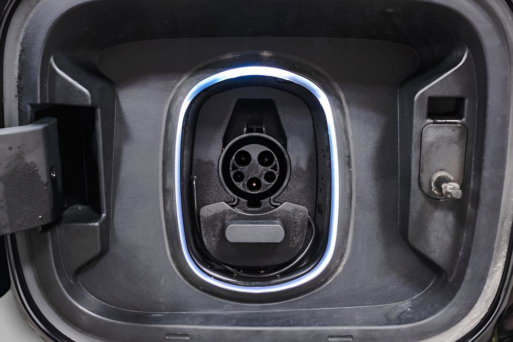 Used 2025 GMC Sierra EV Denali image 48