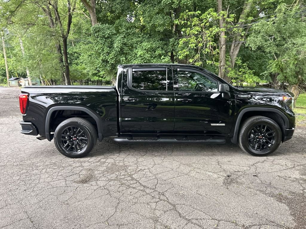 Used 2025 GMC Sierra 1500 Elevation AWD/4WD image 9