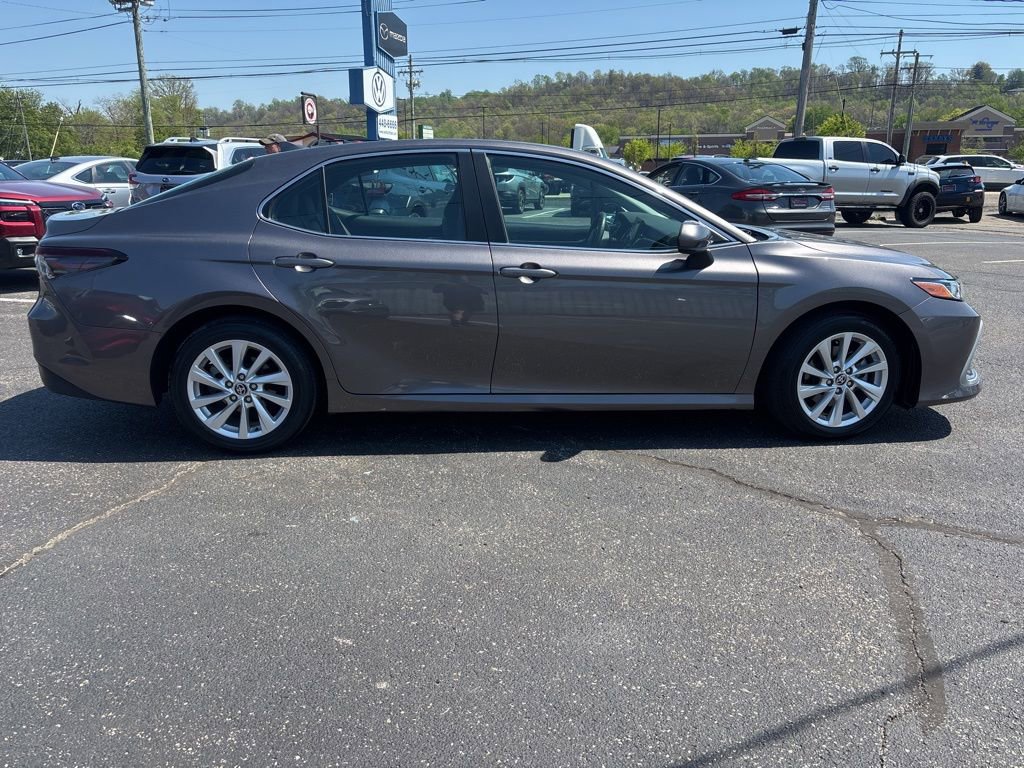 Used 2024 Toyota Camry LE image 8