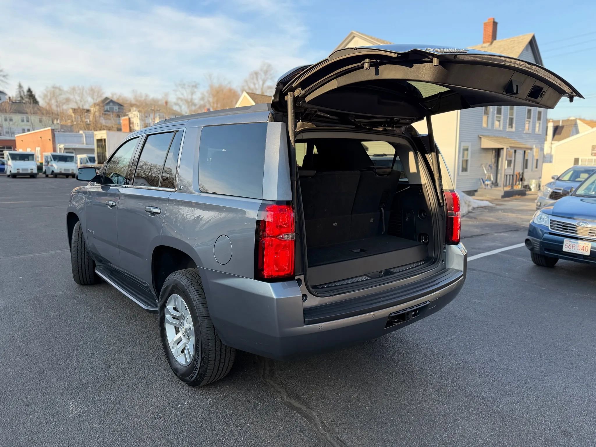 Used 2018 Chevrolet Tahoe LT image 8