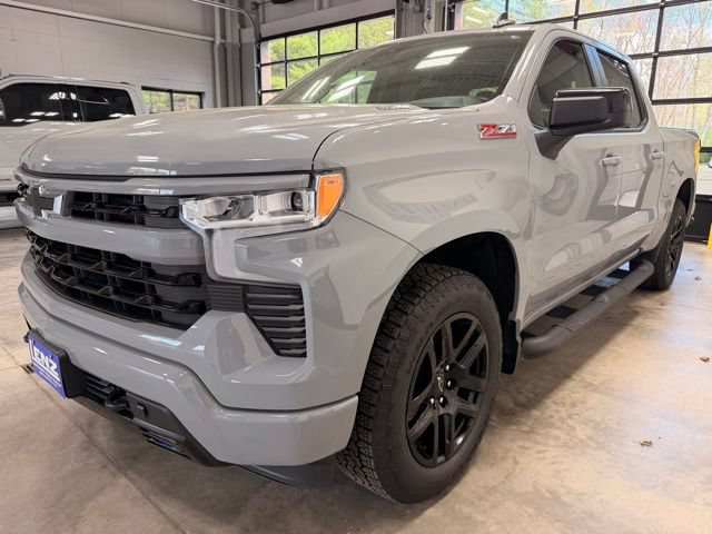 Used 2024 Chevrolet Silverado 1500 RST AWD/4WD image 4