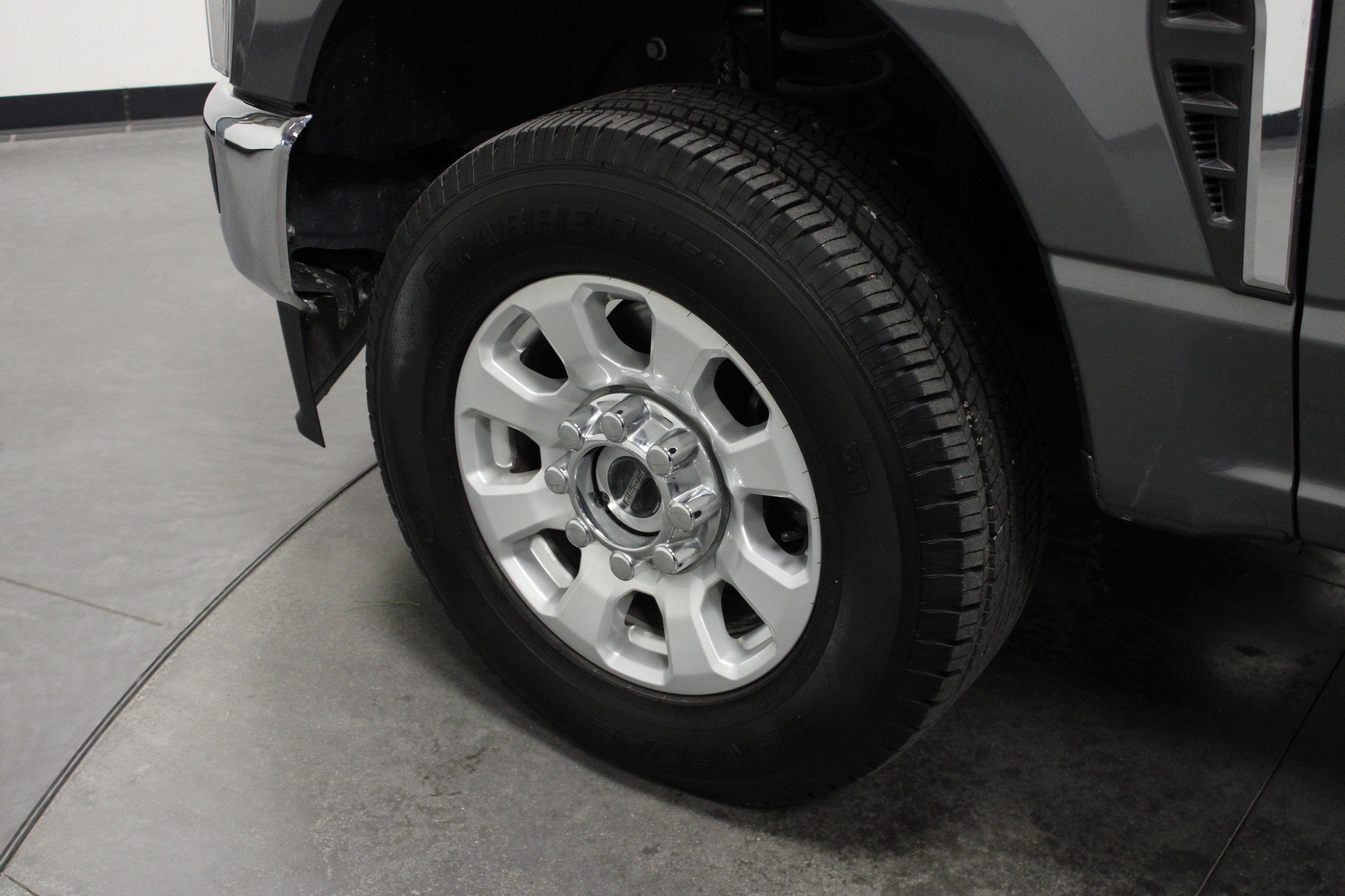 Used 2023 Ford F350 4x4 Regular Cab Super Duty image 10