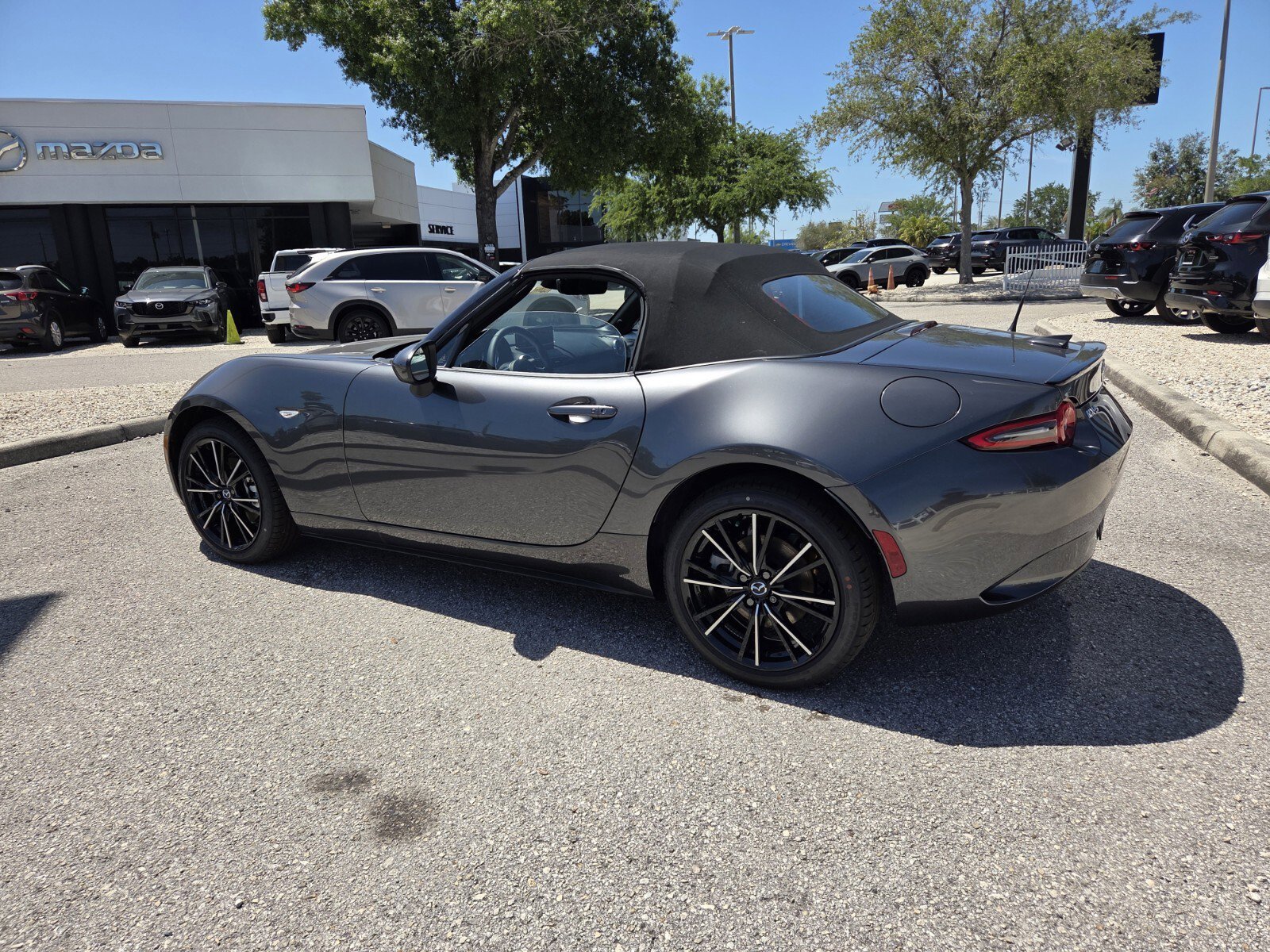 New 2026 MAZDA MX-5 Miata Grand Touring RWD image 9