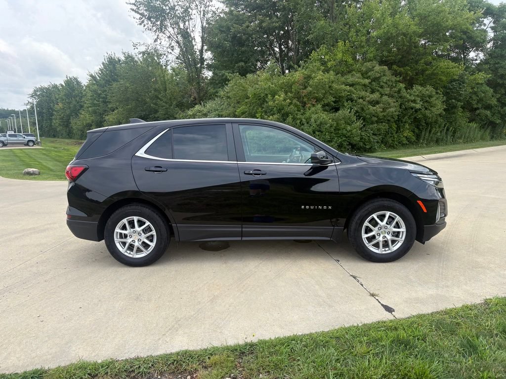 Used 2024 Chevrolet Equinox LT FWD image 10