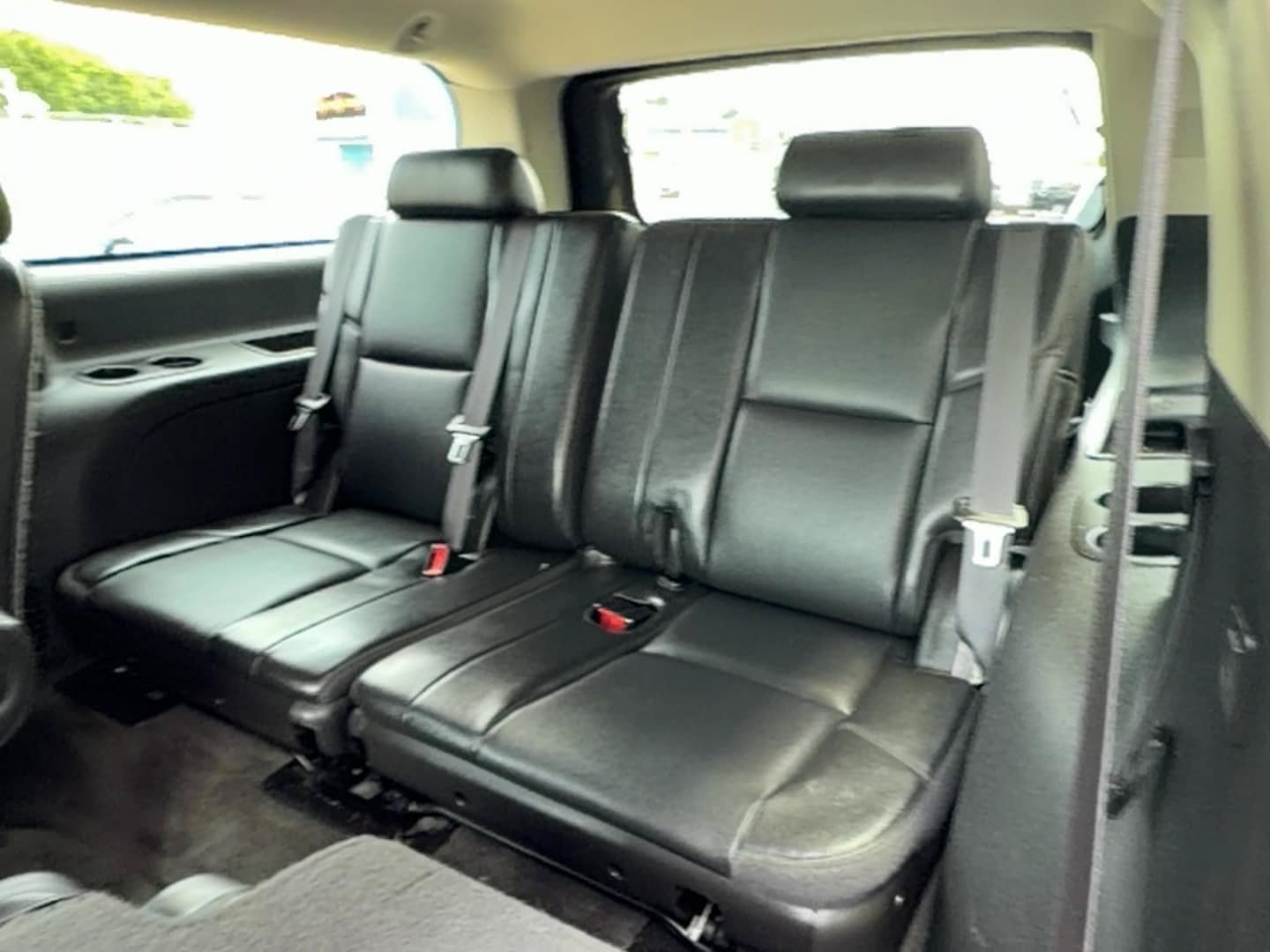 Used 2014 Chevrolet Suburban LTZ AWD/4WD image 19