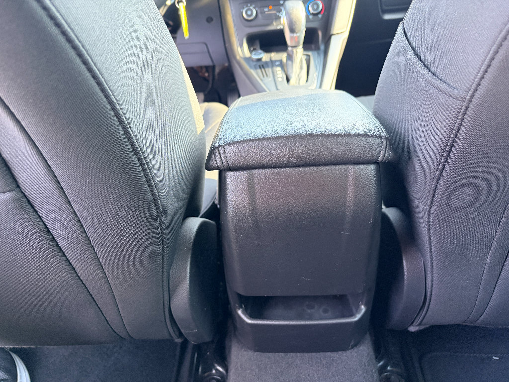 Used 2017 Ford Focus SE FWD image 25