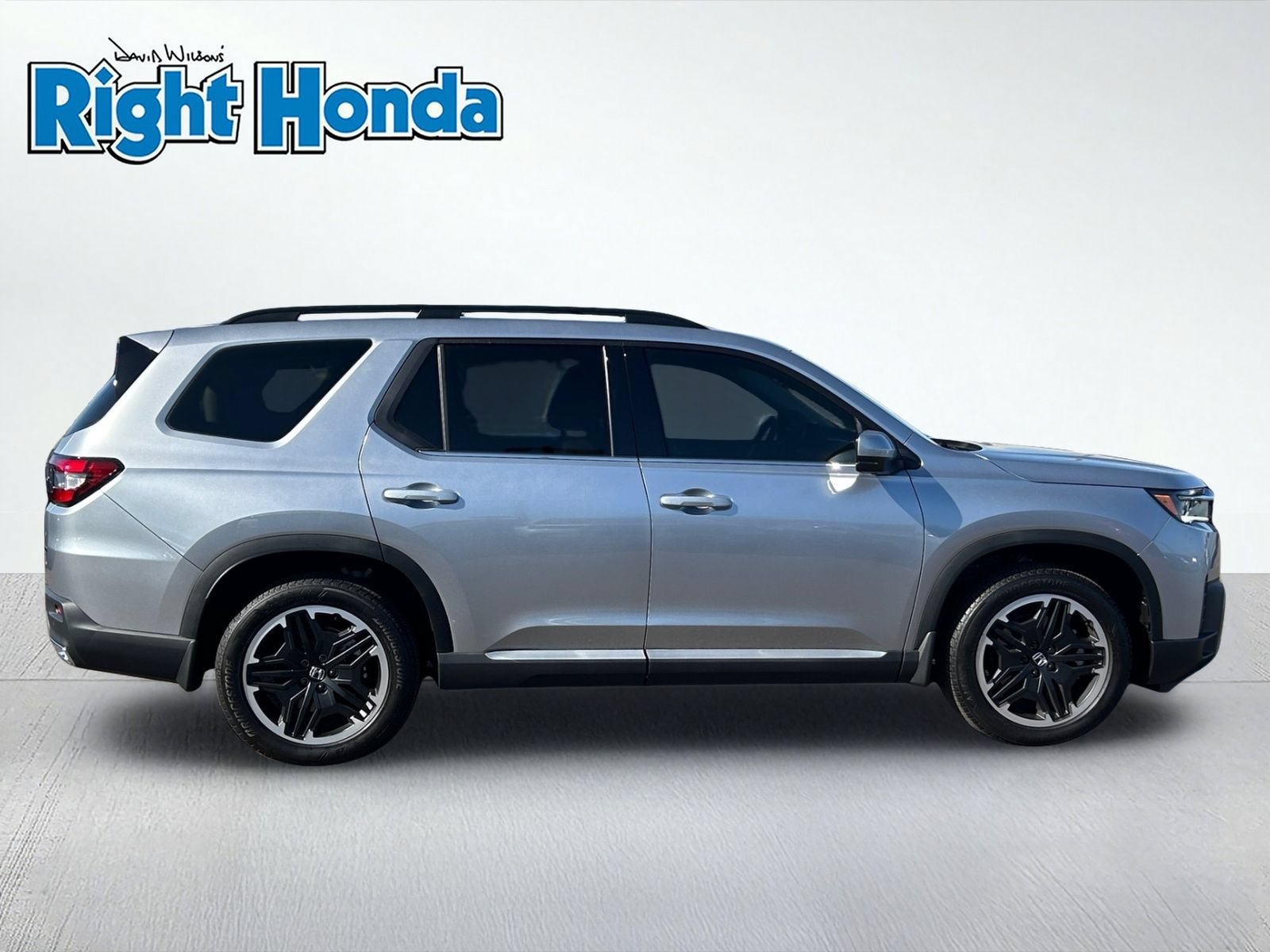New 2026 Honda Pilot Touring image 7