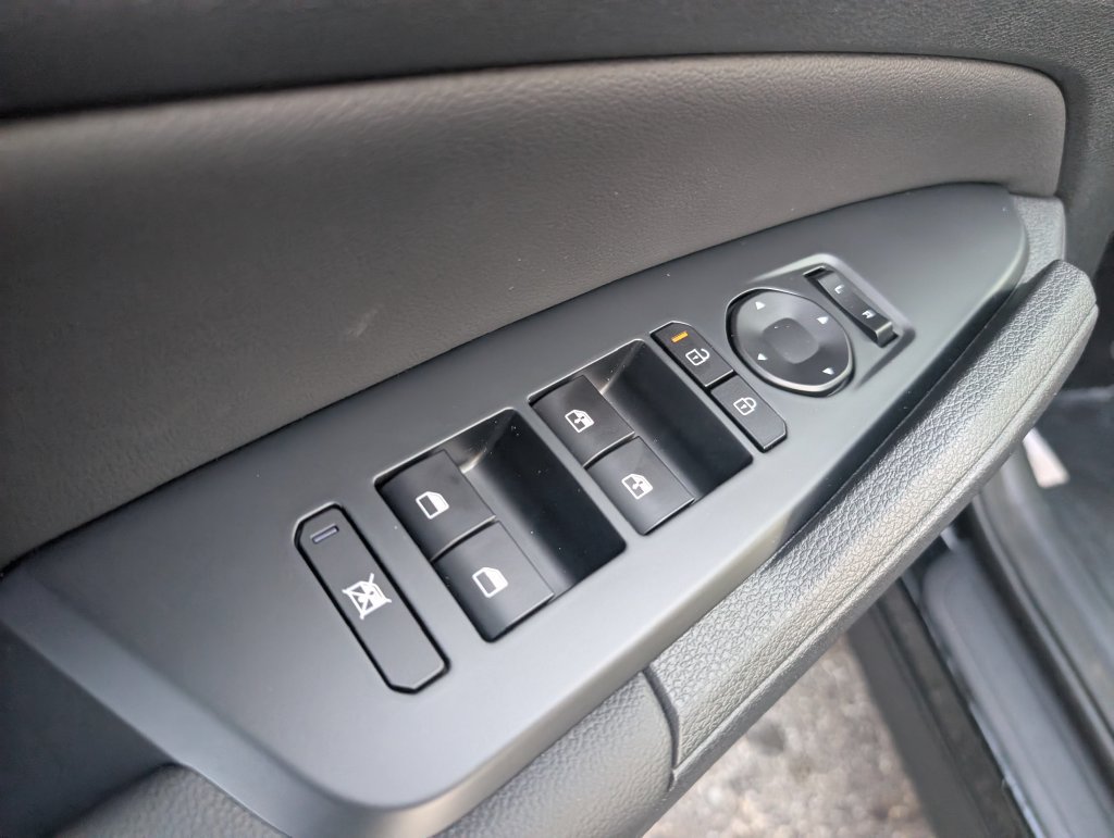 New 2026 Kia Sportage EX FWD image 15