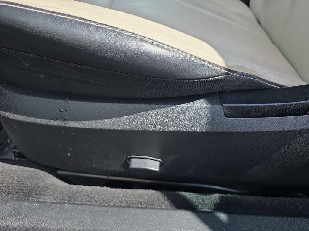 Used 2012 Chrysler 200 Limited FWD image 13