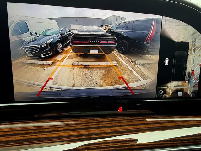 Used 2021 Cadillac Escalade ESV Premium Luxury AWD/4WD image 9