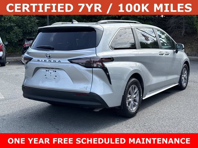 Used 2023 Toyota Sienna LE FWD image 2