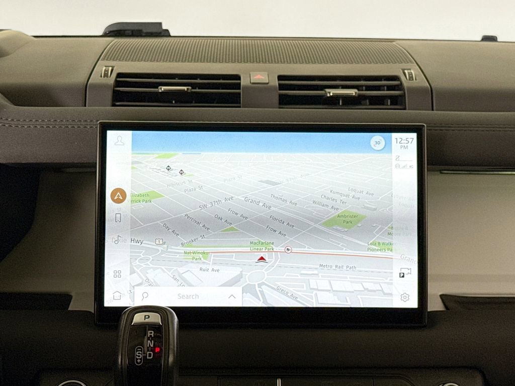 Used 2023 Land Rover Defender 130 SE AWD/4WD image 25