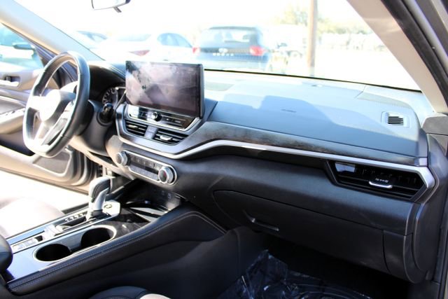 Used 2023 Nissan Altima 2.5 SV w/ SV Premium Package FWD image 42