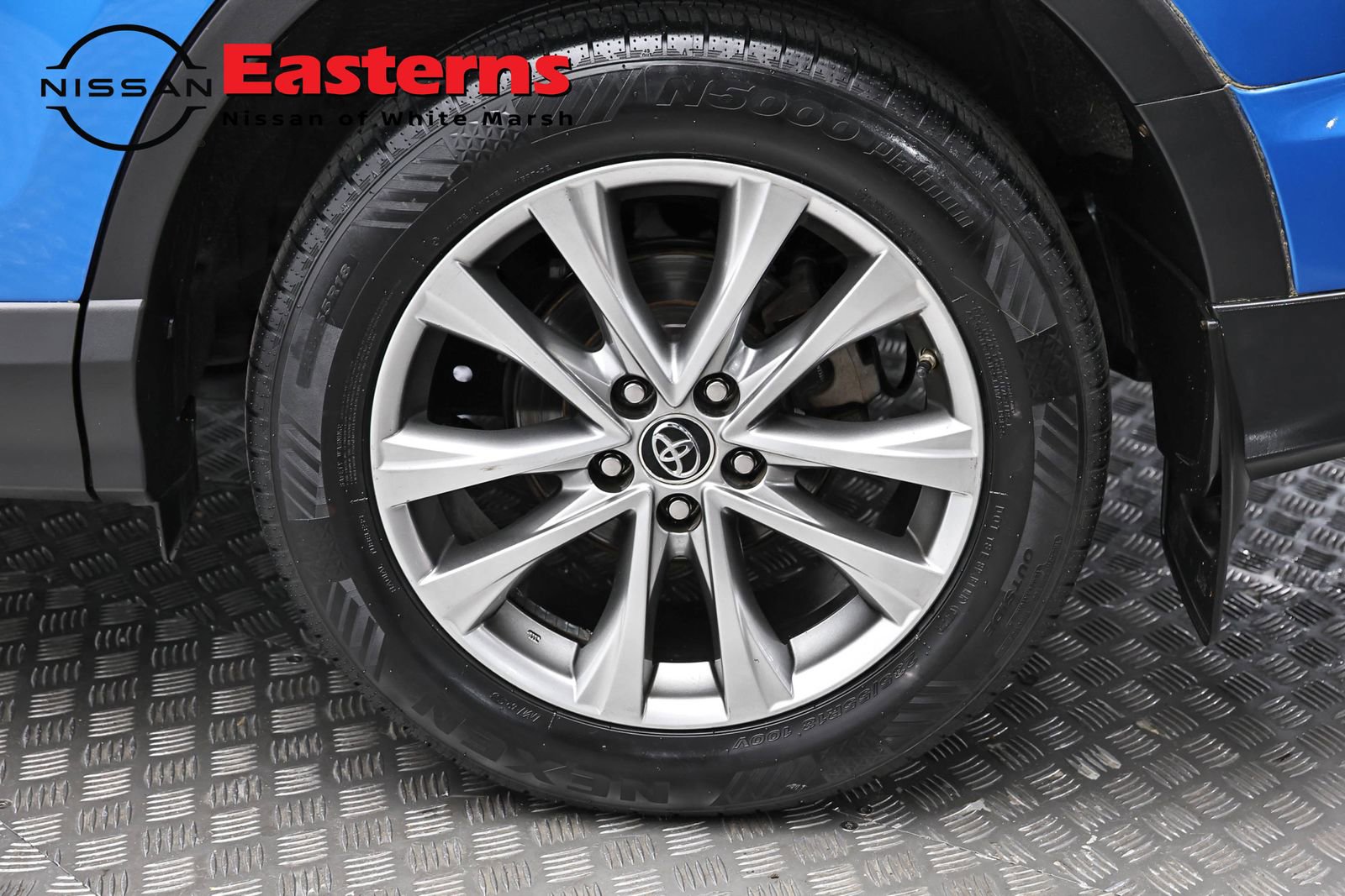 Used 2017 Toyota RAV4 Limited w/ All Weather Liner Package AWD/4WD image 8