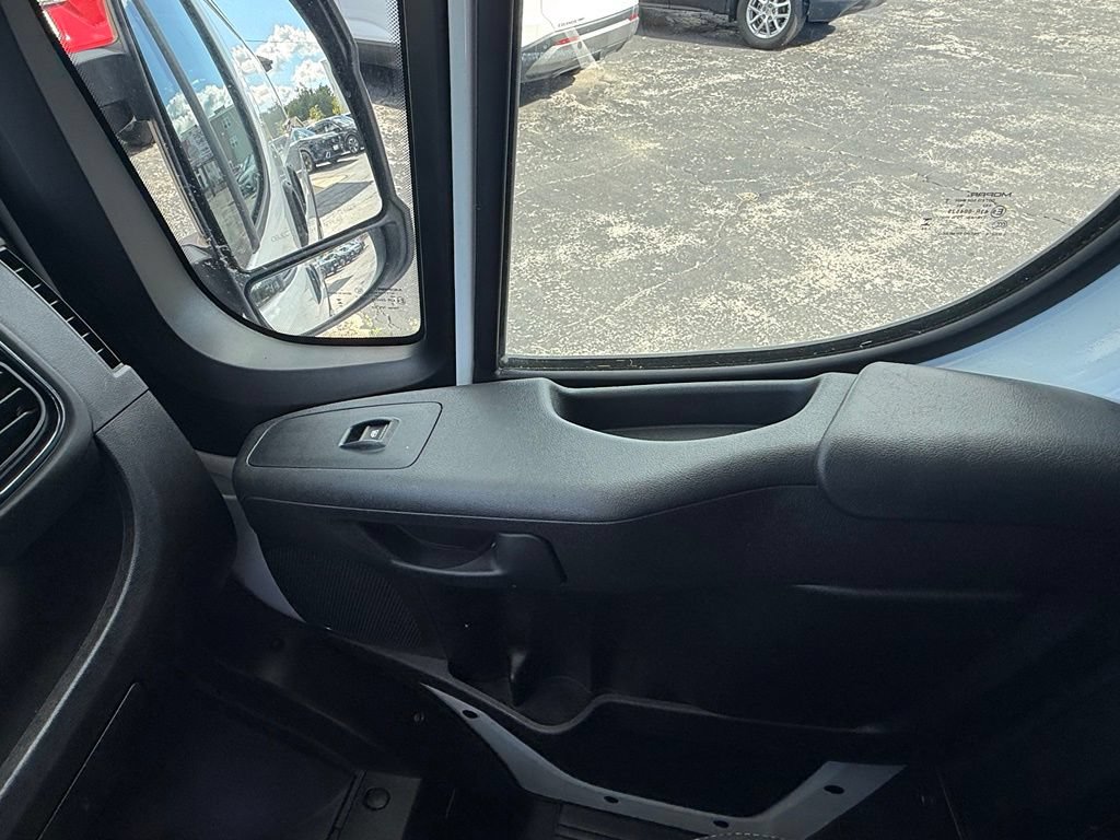 Used 2025 RAM ProMaster 2500 w/ U-Haul Equipment Group FWD image 15